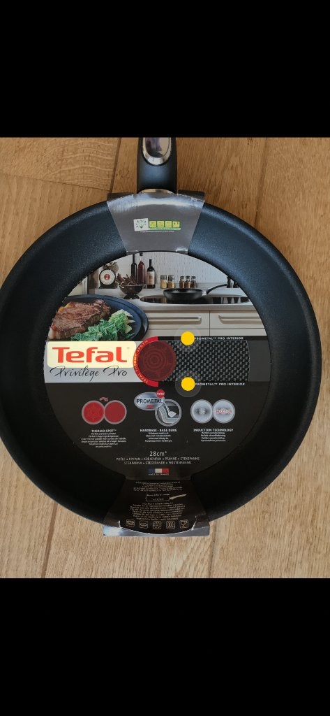 Nieuwe Tefal koekenpan. Privilège pro. 28 cm., Koekenpan, Tefal, Ophalen of Verzenden, Antiaanbaklaag