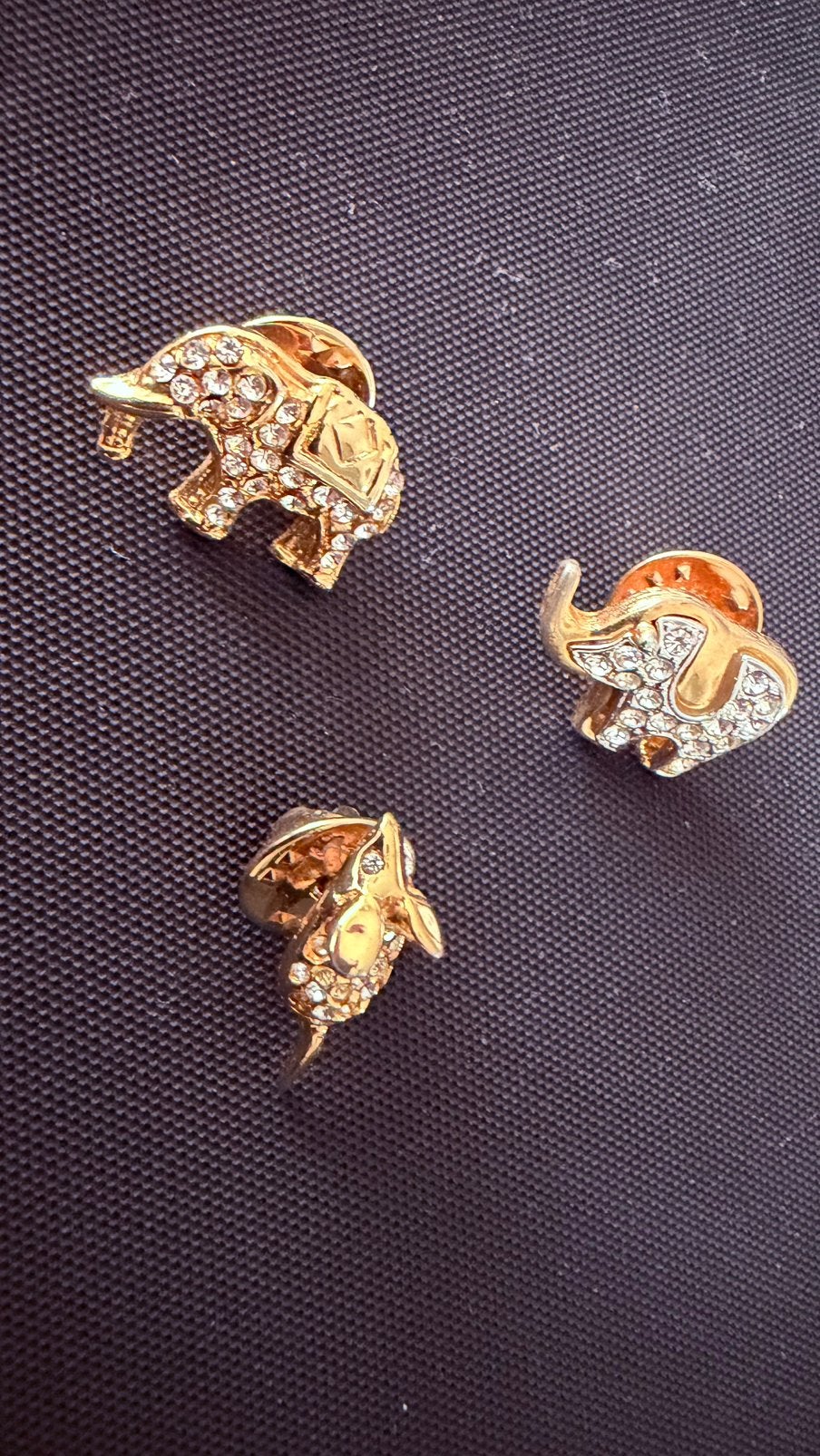 Broche stekers met strassteentjes 2 x olifant 1 muisje, Ophalen of Verzenden, Nieuw, Overige materialen