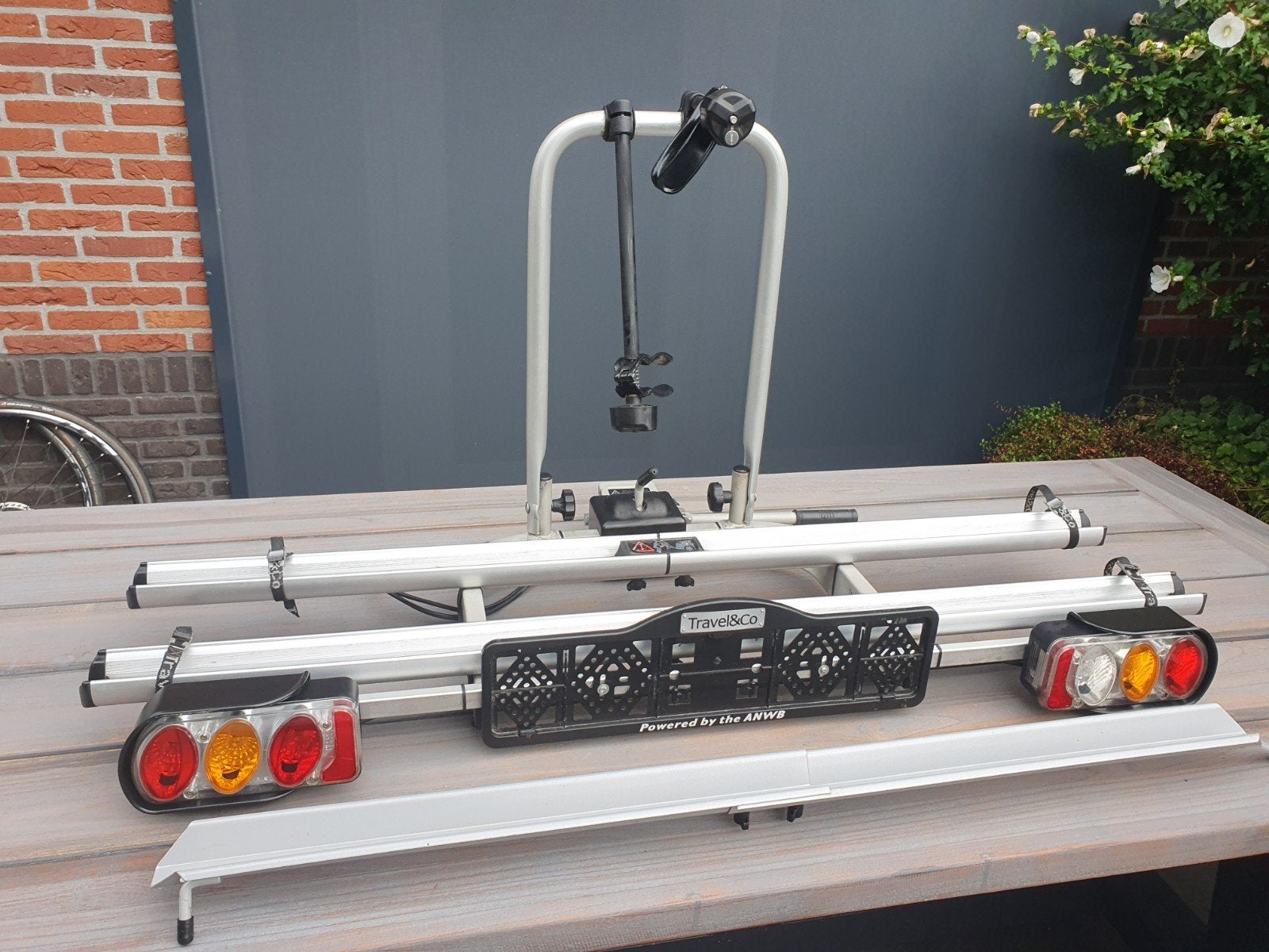 Fietsendrager Travel&Co (ANWB) kantelbaar, tot 60kg + goot, Ophalen, Gebruikt, 2 fietsen, Trekhaakdrager