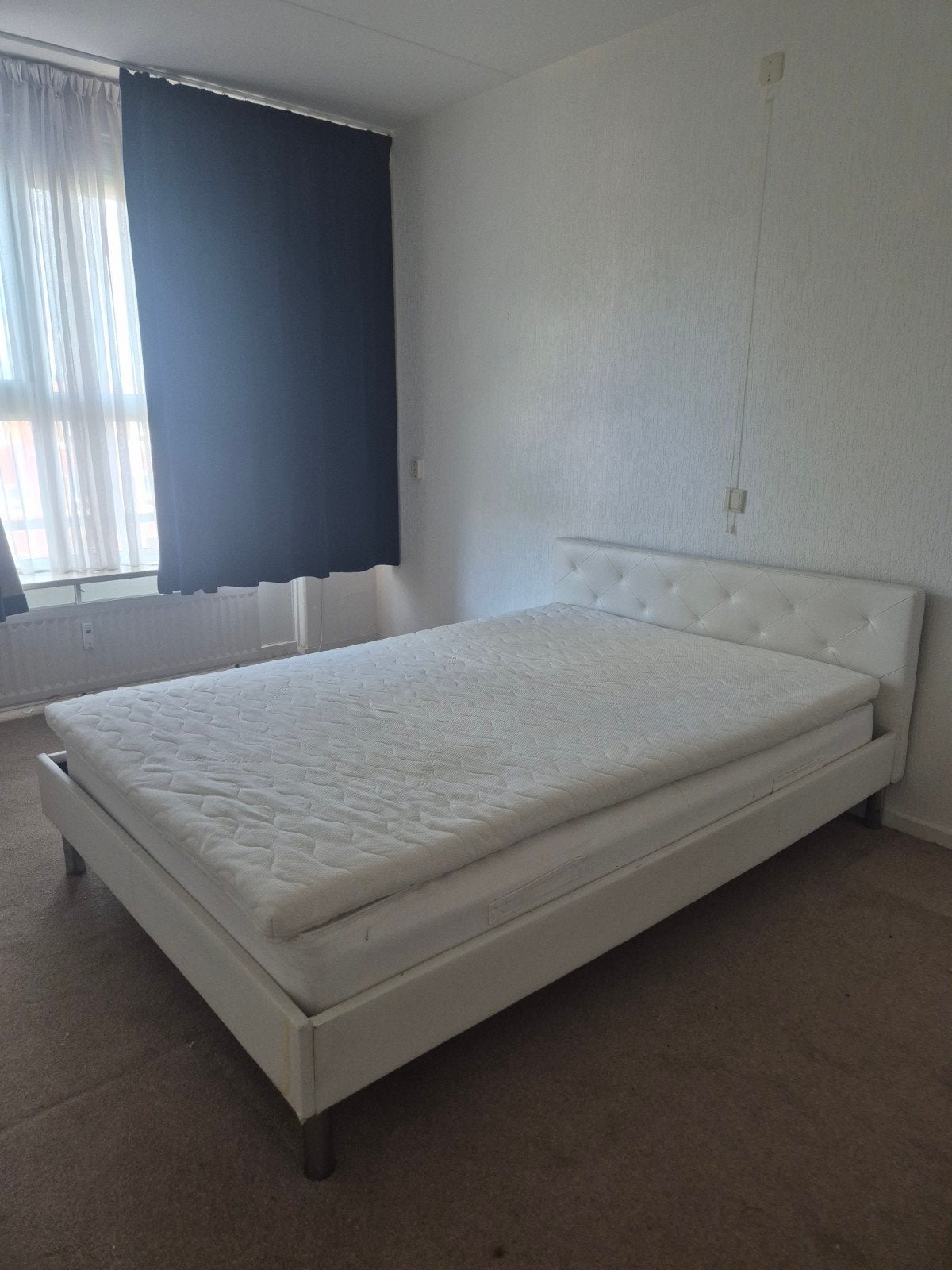 Wit bed, Ophalen, Tweepersoons