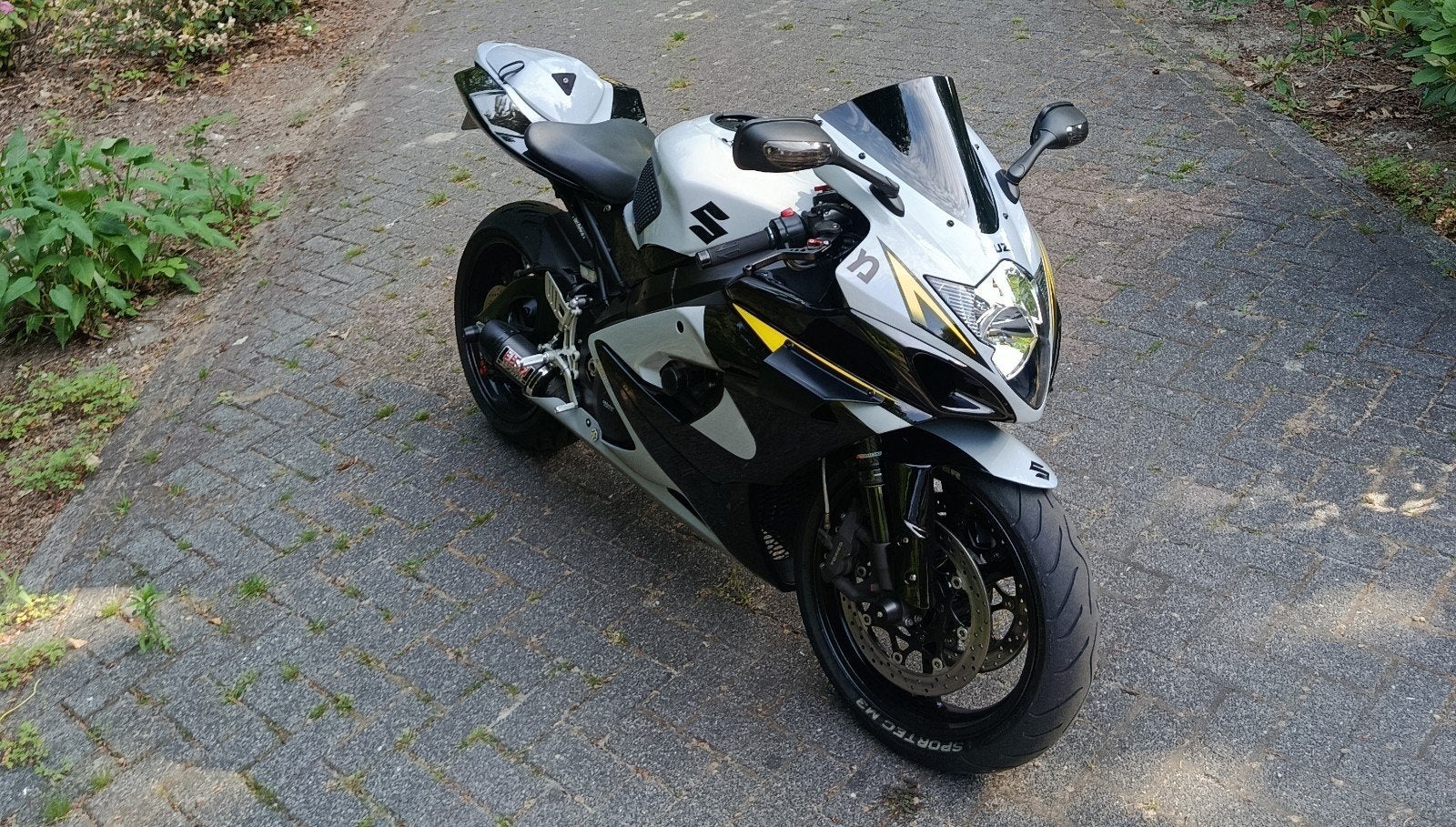 2006 Suzuki GSXR 1000, Ophalen