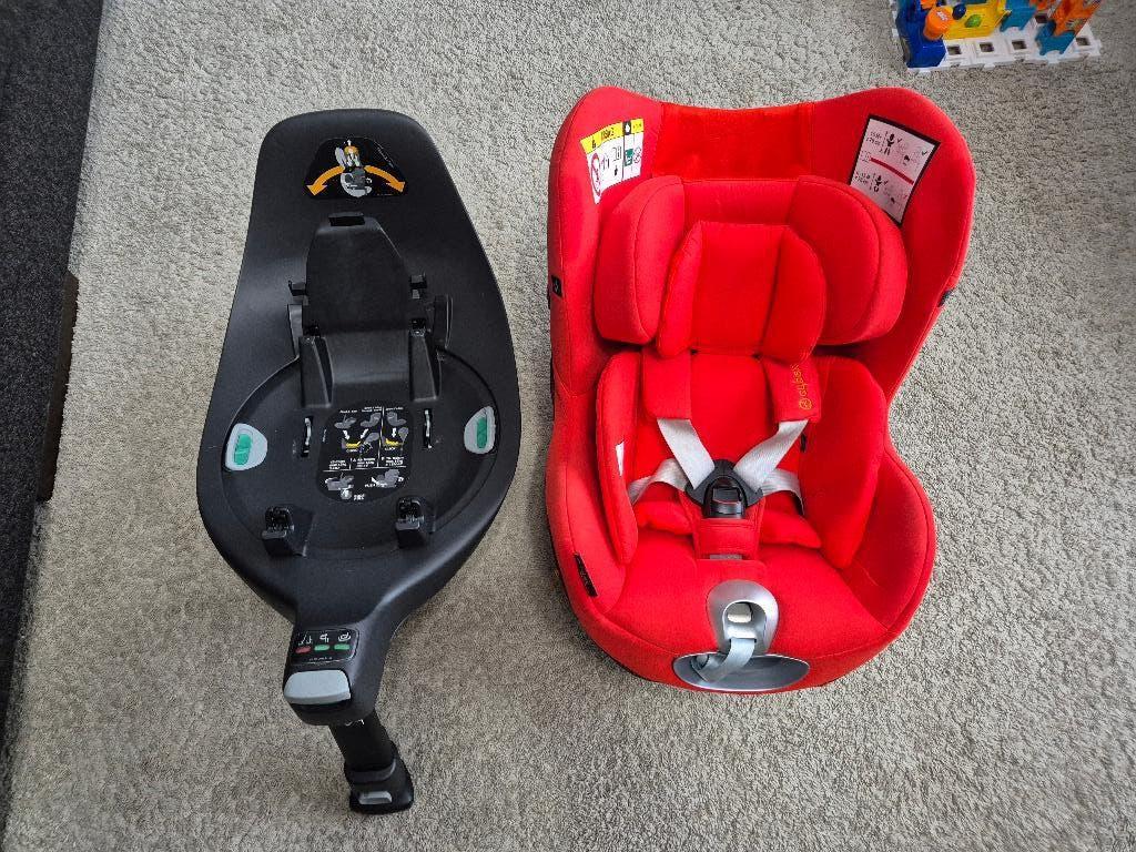 Complete set - Cybex Sirona Z + Base, Verstelbare rugleuning, 0 t/m 18 kg, Zo goed als nieuw, Isofix