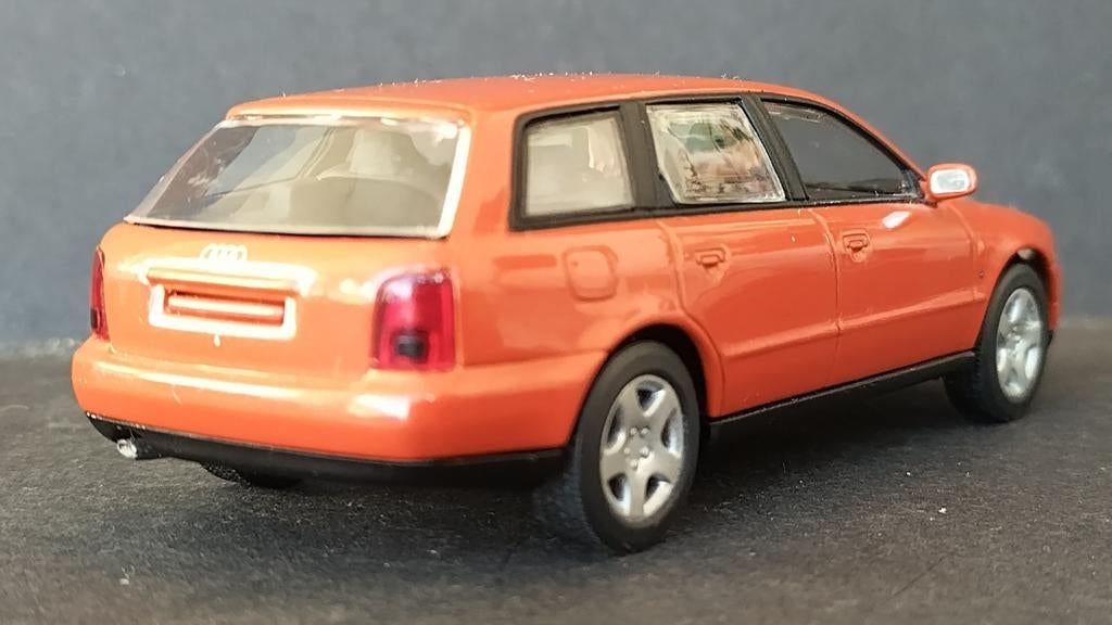 Audi A4 Avant 1995 1:43 Minichamps Pol, Auto, Verzenden, MiniChamps, Pauls Model Art Gmbh