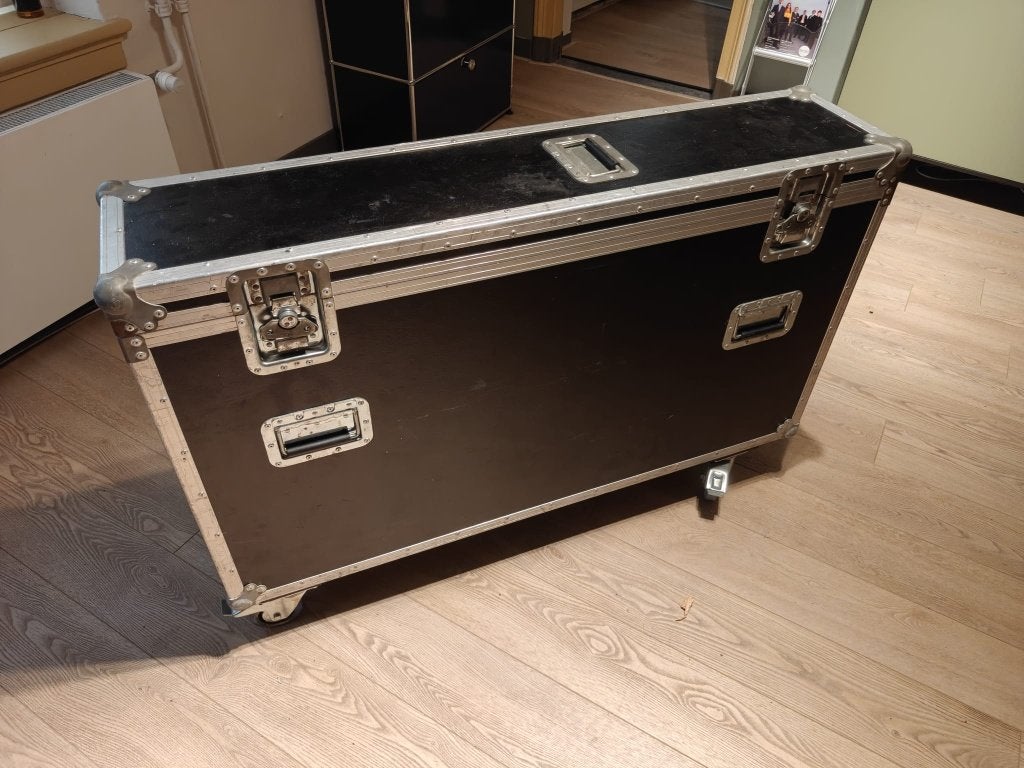 Lange smalle flightcase, Muziek en Instrumenten, Behuizingen en Koffers, Ophalen, Gebruikt, Overige instrumenten, Flightcase