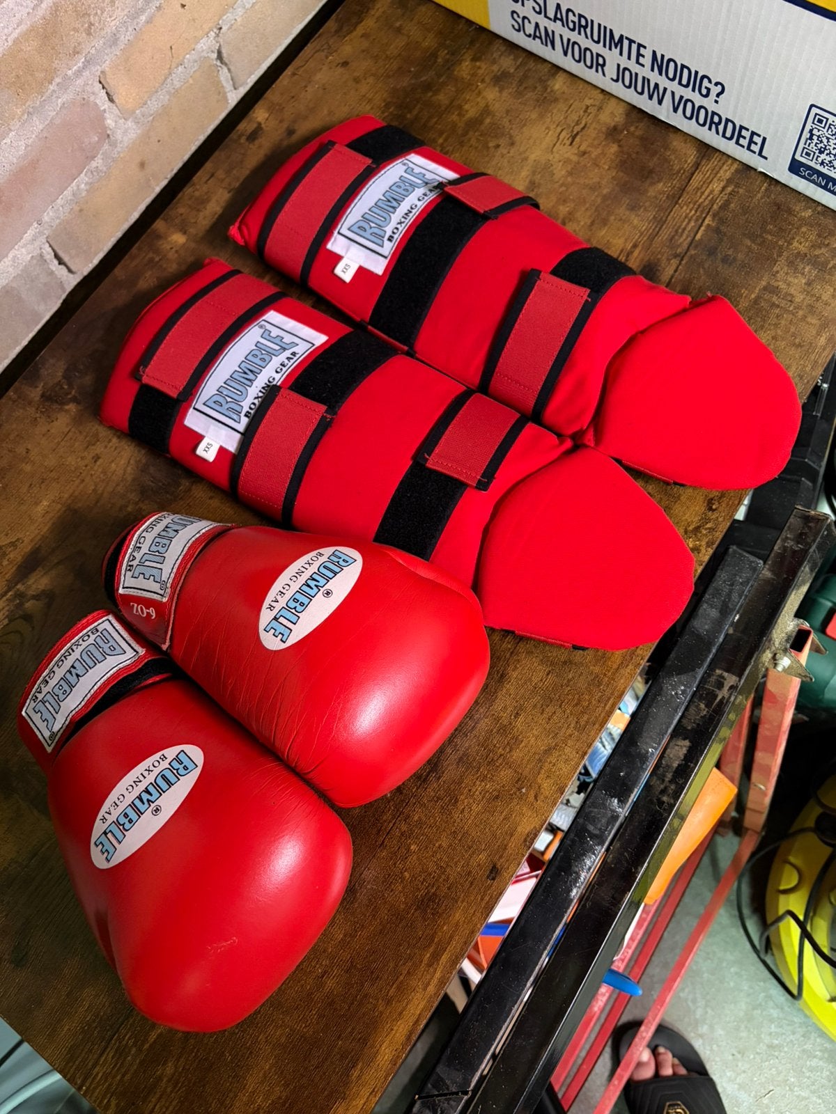 Kickboks setje junior, Sport en Fitness, Vechtsporten en Zelfverdediging, Maat XS of kleiner, Ophalen of Verzenden, Zo goed als nieuw