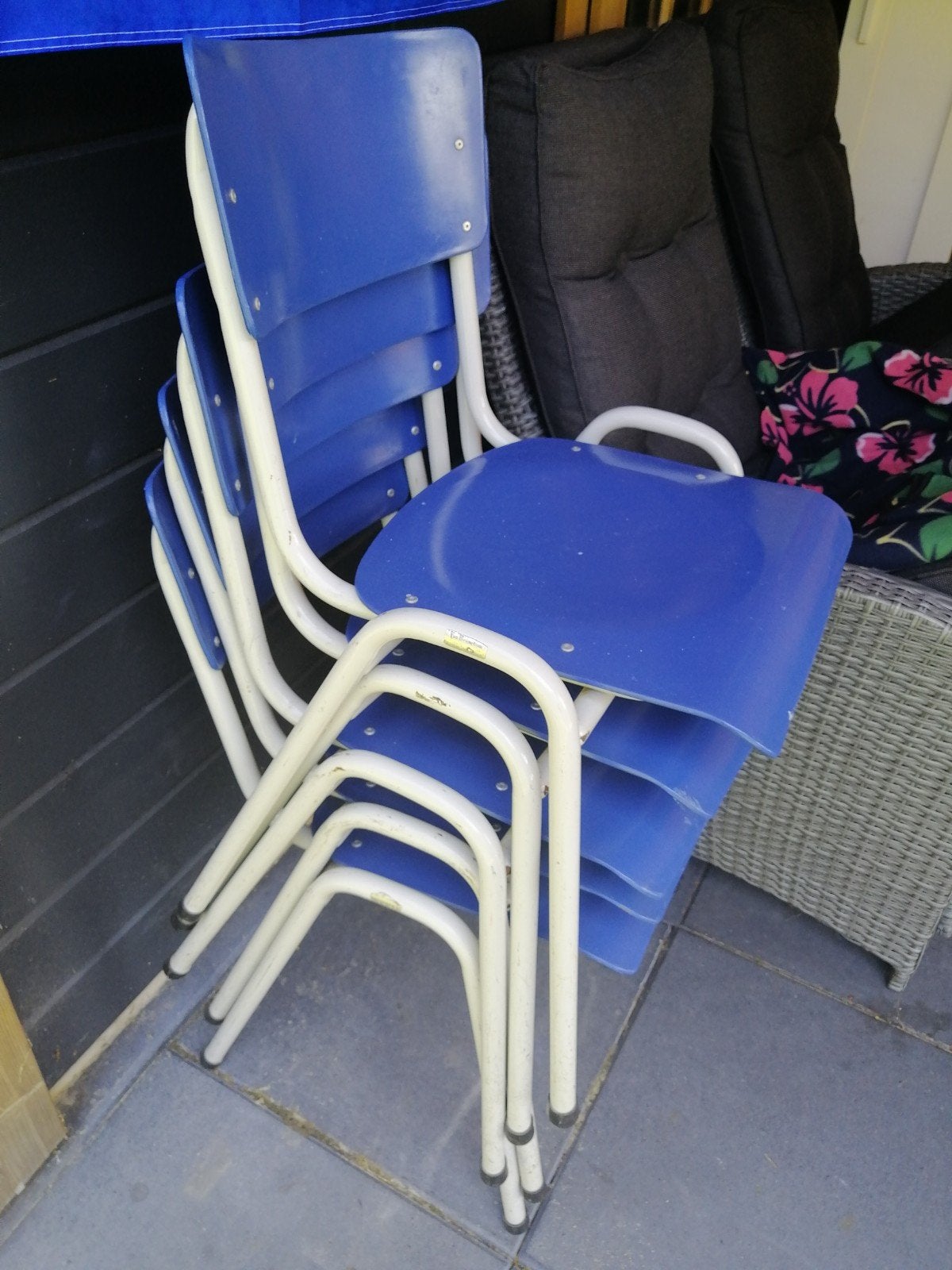 Set van 5 stapelbare stoelen, Huis en Inrichting, Stoelen, Ophalen, Gebruikt, Hout