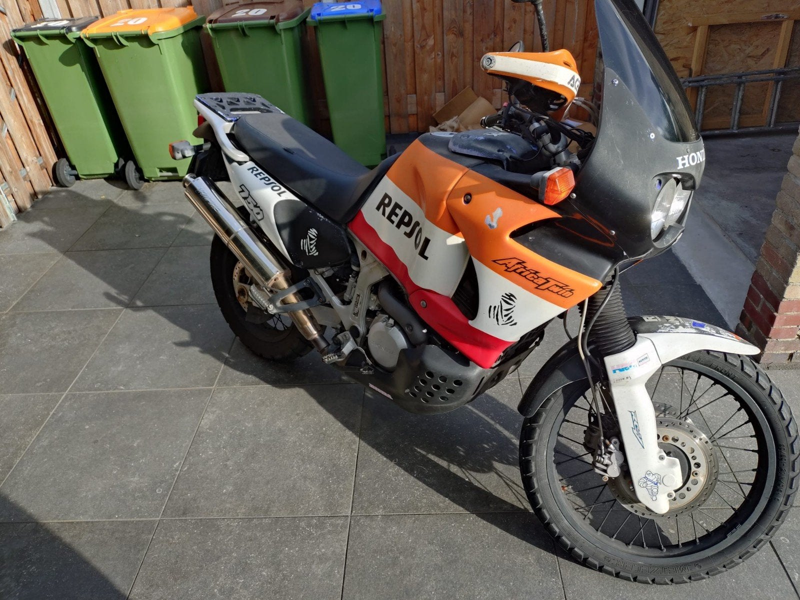 Honda Africa Twin 750, 750 cc, Handvatverwarming, 2 cilinders, Gebruikt