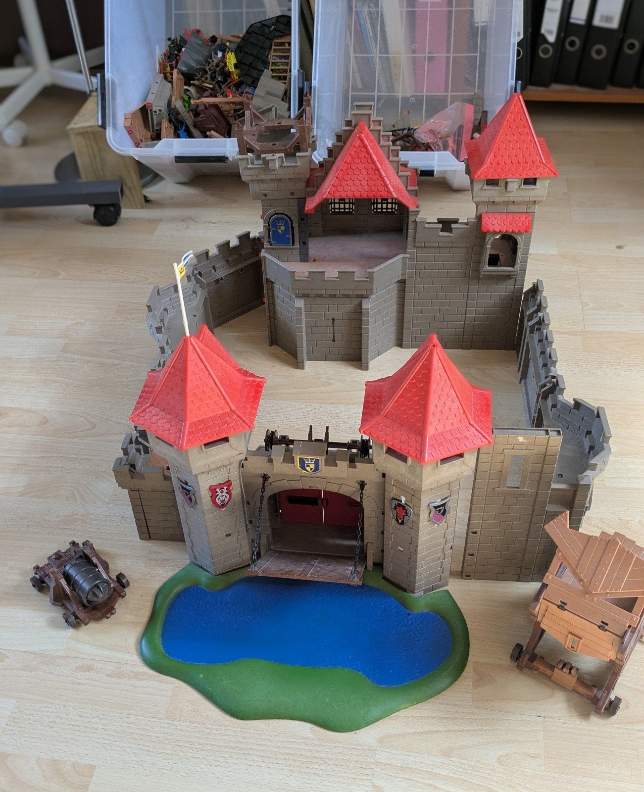 3 grote Playmobil kastelen met veel poppetjes en accessoires, Kinderen en Baby's, Speelgoed | Playmobil, Ophalen, Gebruikt, Complete set