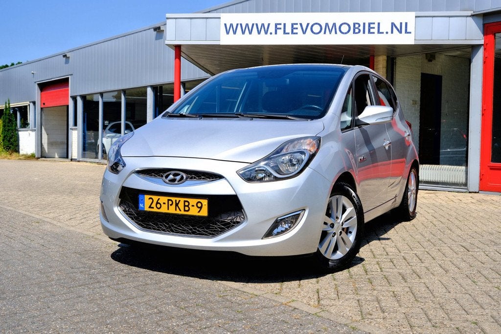 Hyundai Ix20 1.6i i-Catcher Pano|Leder|Navi|Clima|LMV, Auto's, Hyundai, Voorwielaandrijving, Euro 5, 125 pk, Gebruikt