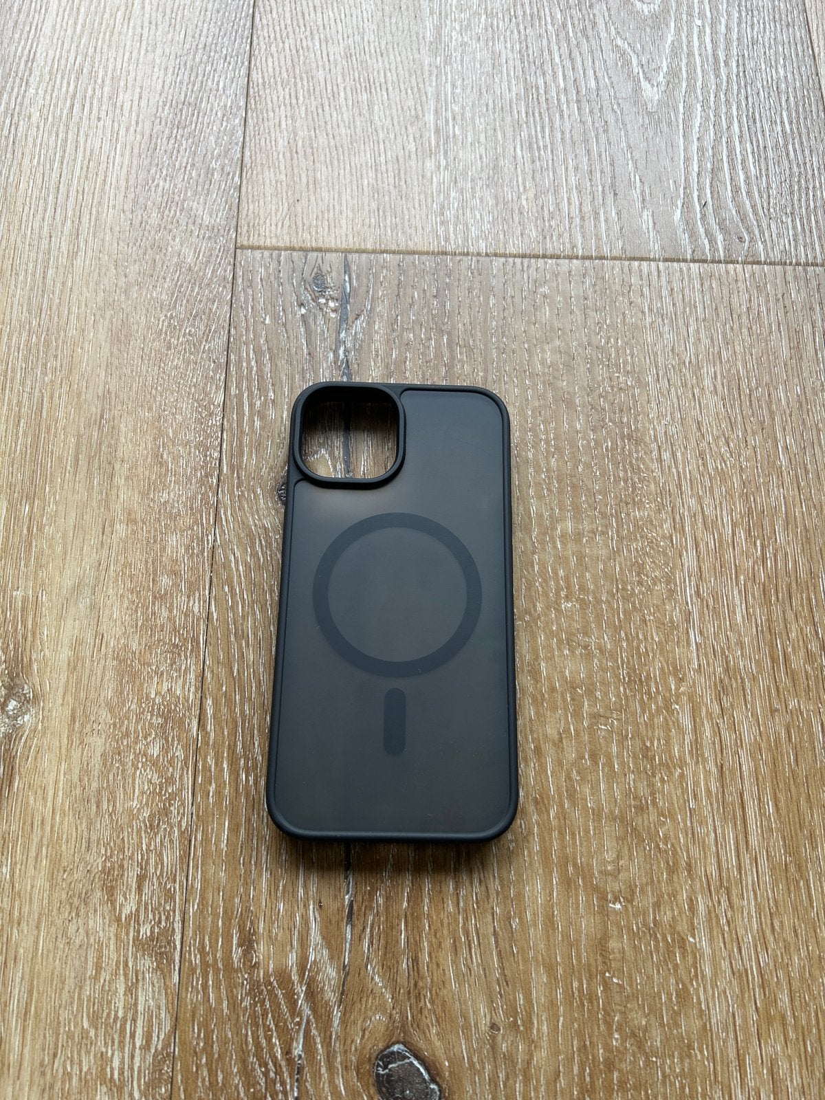 Zwart iPhone 14 hoesje met MagSafe