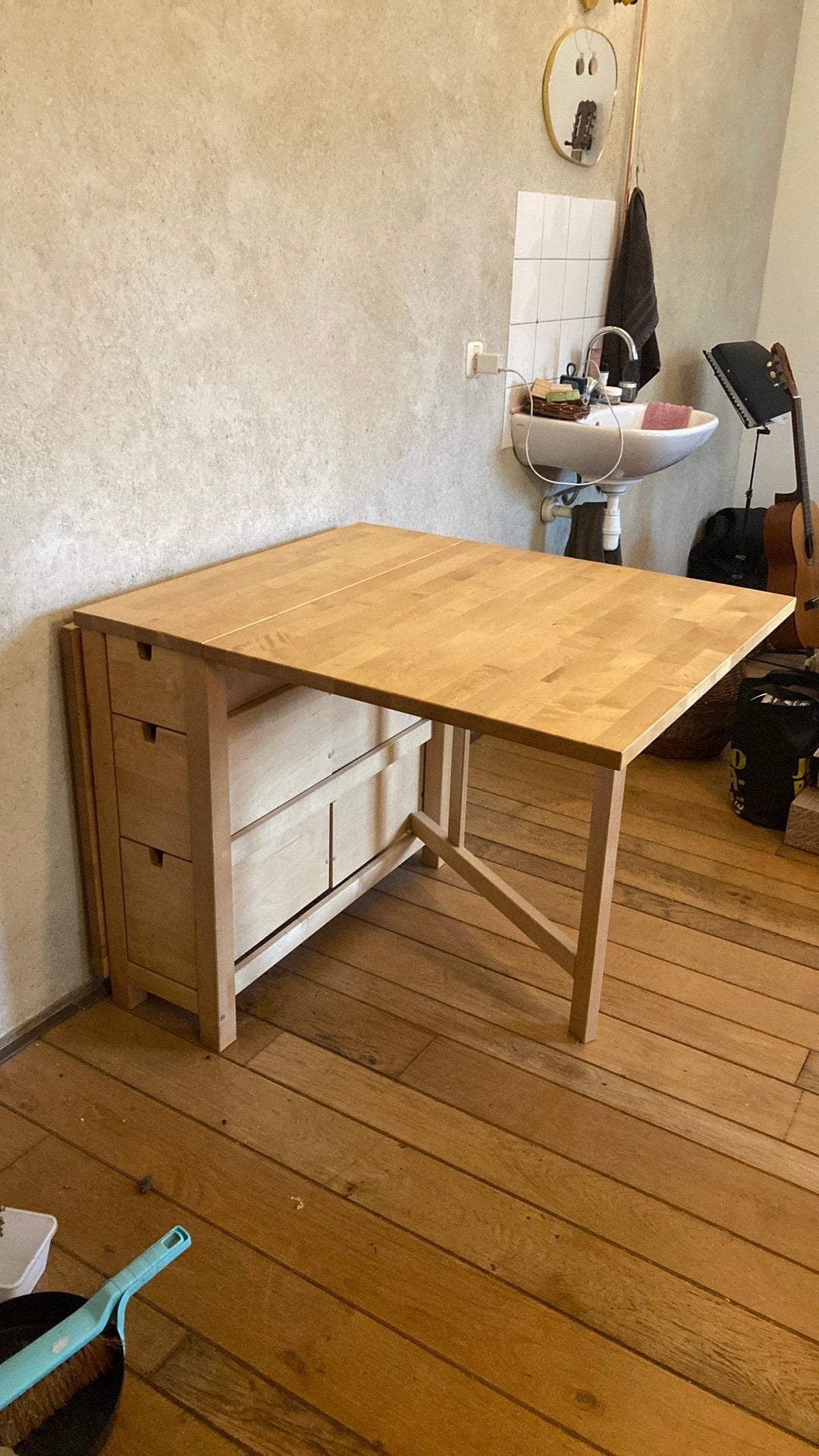 Fijne uitklap tafel, Ophalen, Met lades, Hout, Zo goed als nieuw