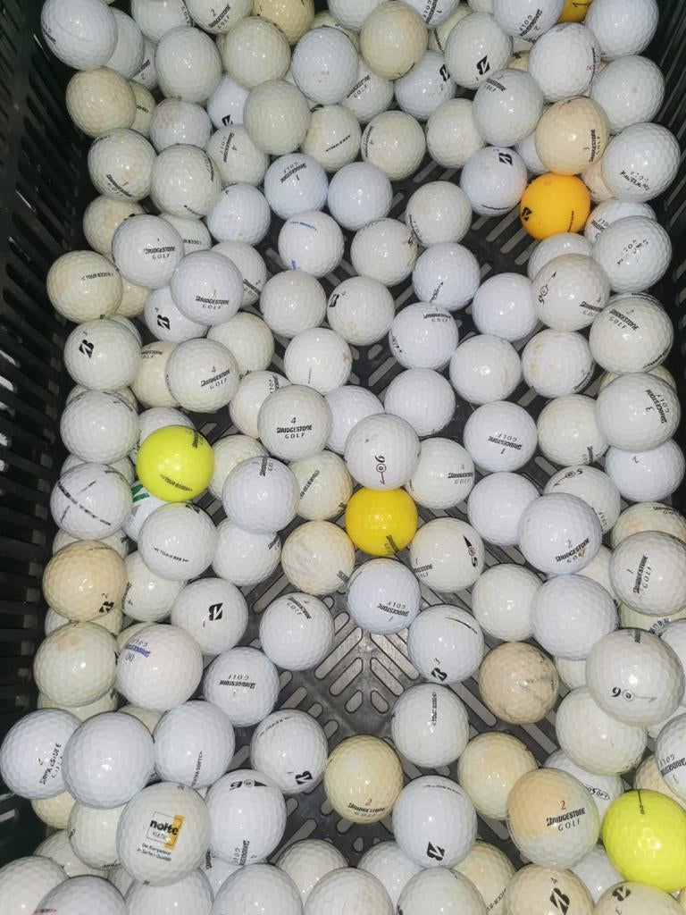 Gebruikte Bridgestone golfballen 100 stuks, Sport en Fitness, Golf, Ophalen of Verzenden, Bal(len)