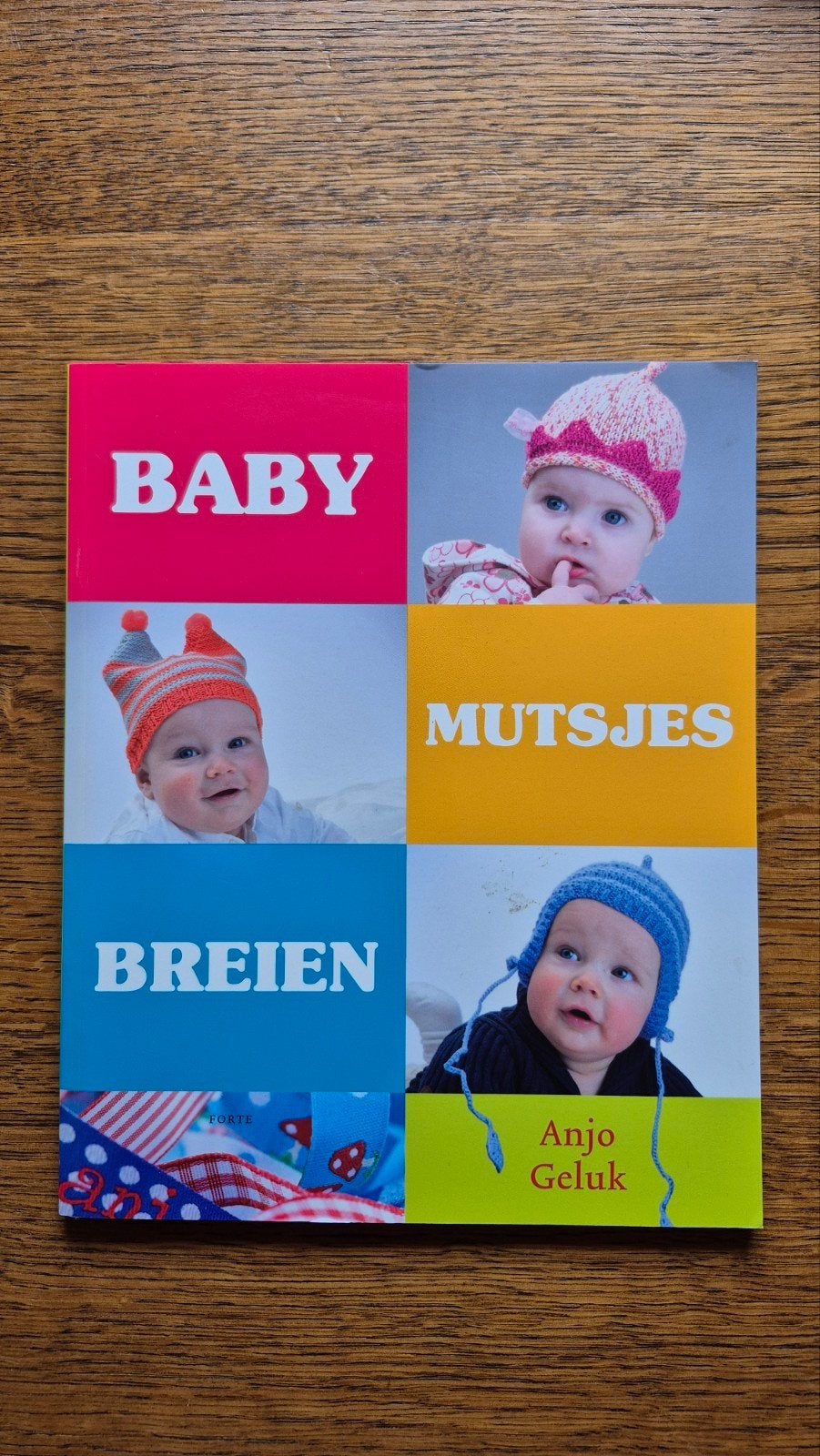 Anjo Geluk - Babymutsjes breien, Breien en Haken, Ophalen of Verzenden, Anjo Geluk, Zo goed als nieuw