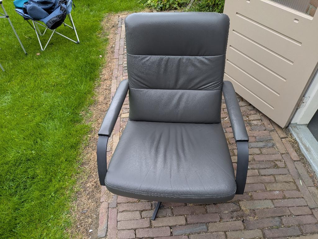 Prachtige z.g.a.n. lederen fauteuil, Huis en Inrichting, Fauteuils, Ophalen, Minder dan 75 cm, Leer, Zo goed als nieuw