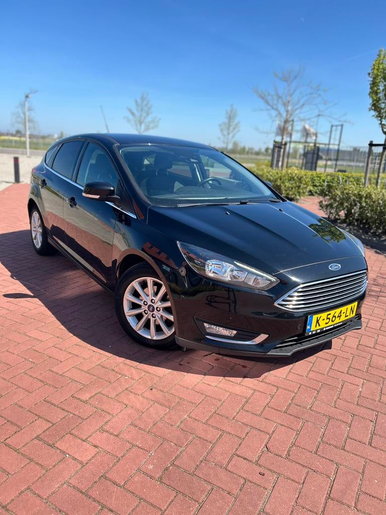 Ford Focus 1.0 Ecoboost 92KW 5D 2017 NW Riem, 125 pk, Zwart, 1200 kg, Particulier