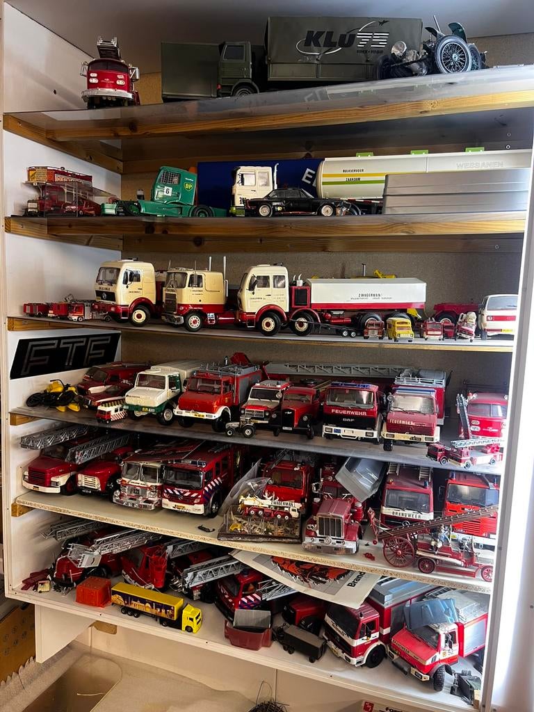 Modelbouw Brandweerauto’s, Hobby en Vrije tijd, Modelbouw | Auto's en Voertuigen, Auto, Groter dan 1:32, Zo goed als nieuw, Ophalen