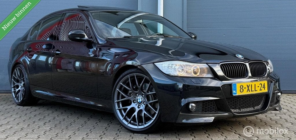 BMW 3-serie 330xi M-Sport X-drive Schuifdak/Led/Xenon/Winter, Auto's, Automaat, Euro 5, Met garantie (alle), 6 cilinders