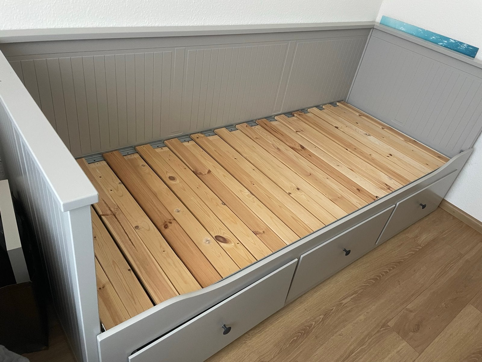 IKEA Hemnes bedbank met 3 lades - Grijs, Gebruikt, Eenpersoons, Ophalen of Verzenden, 80 cm