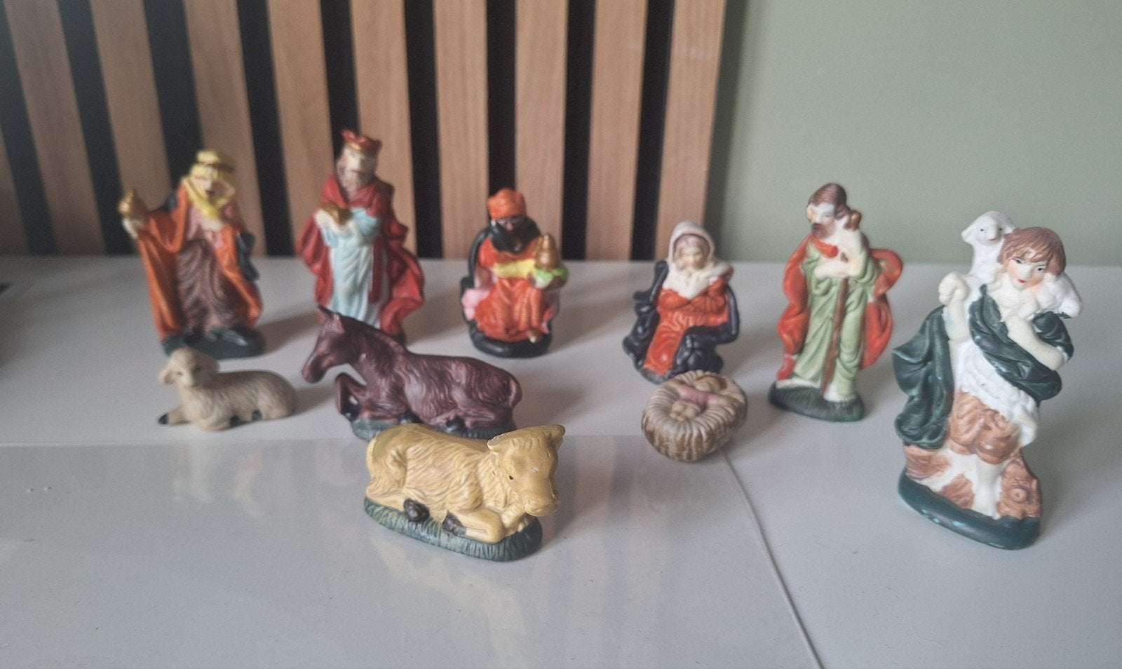 Set van vintage stenen beeldjes voor een kerststal. 10 dlg, Ophalen of Verzenden, Zo goed als nieuw