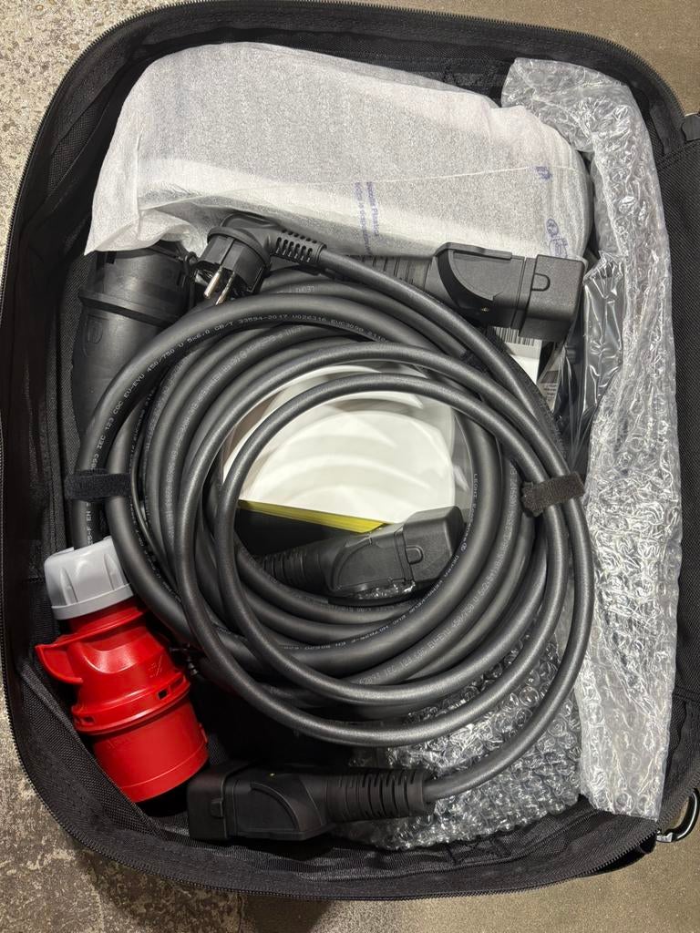 Porsche lader, Auto diversen, Laadpalen, Ophalen, Zo goed als nieuw, Laadkabel