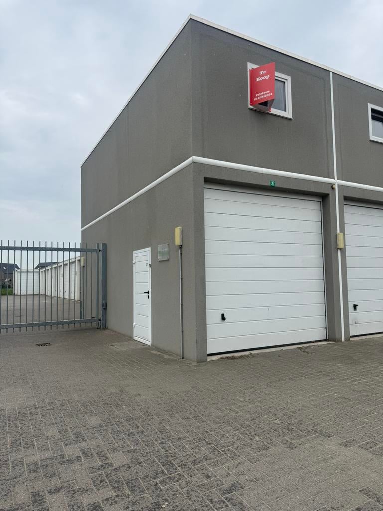 Bedrijfsruimte hobby ruimte opslag ruimte, Bedrijfsruimte