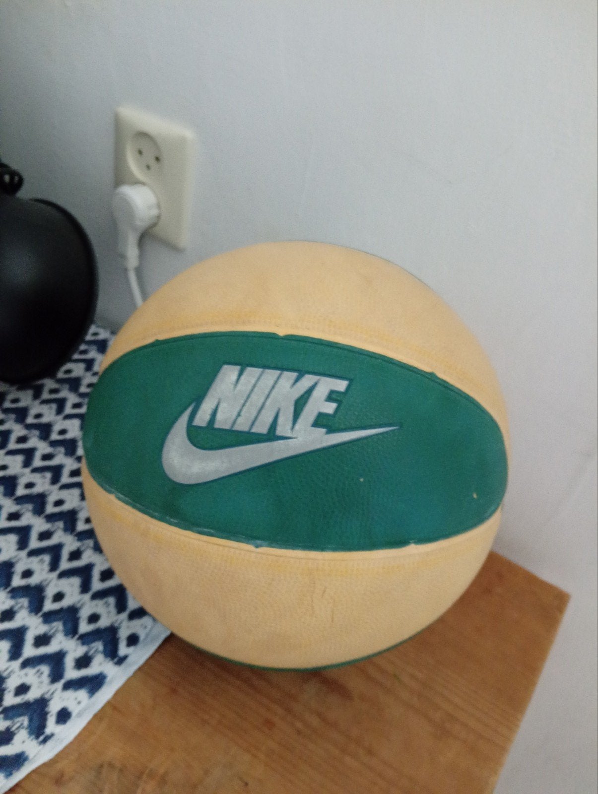 Nike basketbal - Groen/Geel, Ophalen of Verzenden