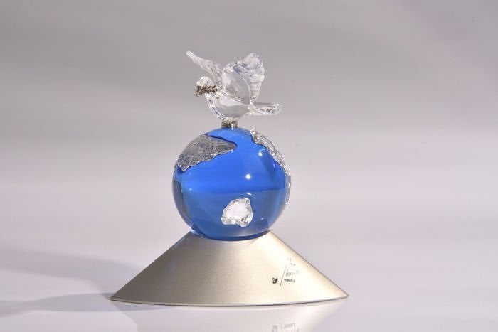 Swarovski Crystal Planet - Gesigneerd, Verzamelen, Ophalen of Verzenden, Nieuw, Figuurtje