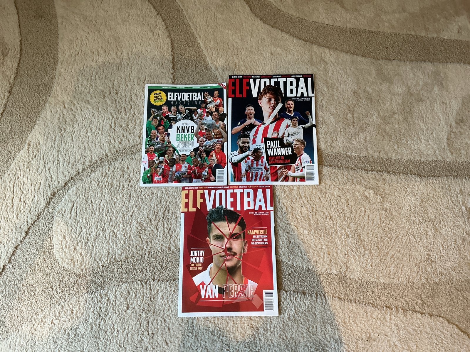 3x ELF Voetbal Magazine – Van Persie + KNVB Special, Ophalen of Verzenden, Zo goed als nieuw, Sport en Vrije tijd