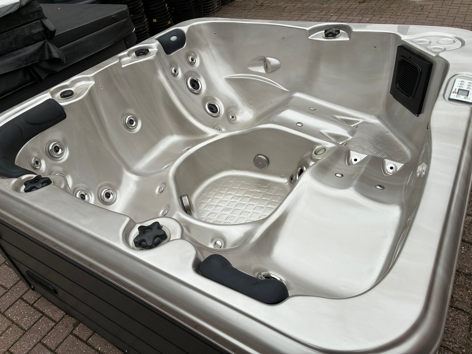Comfortabele 5 pers. Spa Relax incl. Garantie & Plaatsing, Ophalen, Gebruikt, Afdekzeil