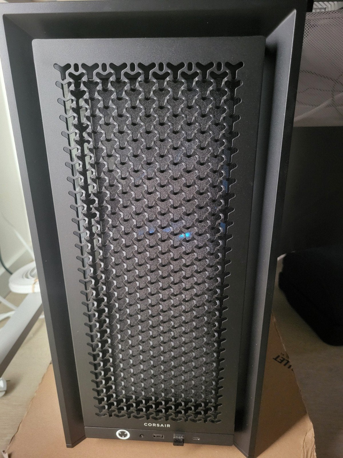 Gaming PC | RX 9070 XT | Ryzen 9700X | 32GB RAM | 2TB, Computers en Software, Computerbehuizingen, Zo goed als nieuw, Ophalen