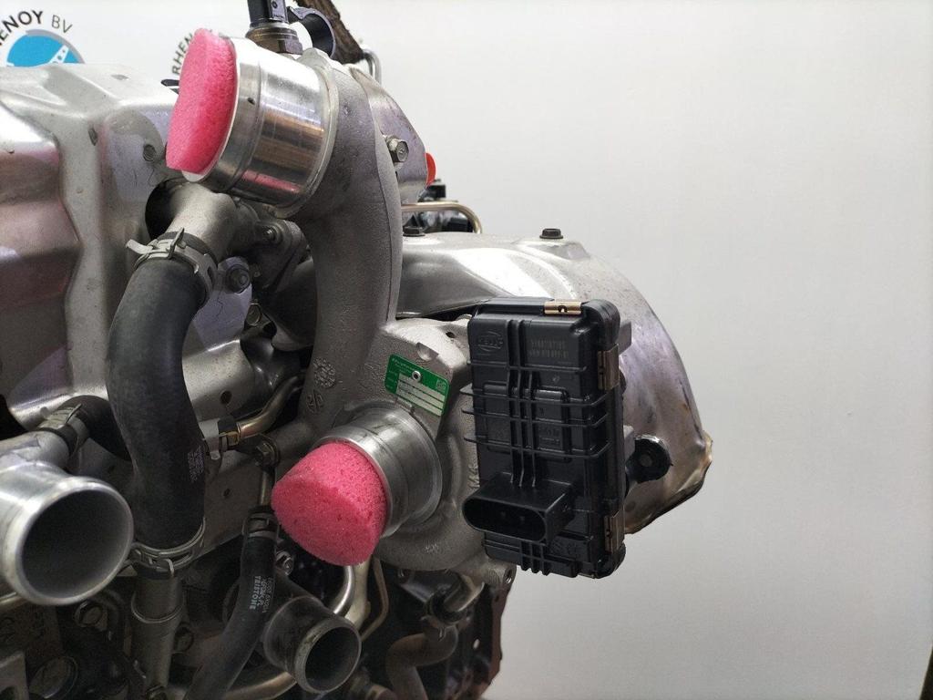 NISSAN NAVARA TURBO 2013, Ophalen of Verzenden, Gebruikt, Stiba lid