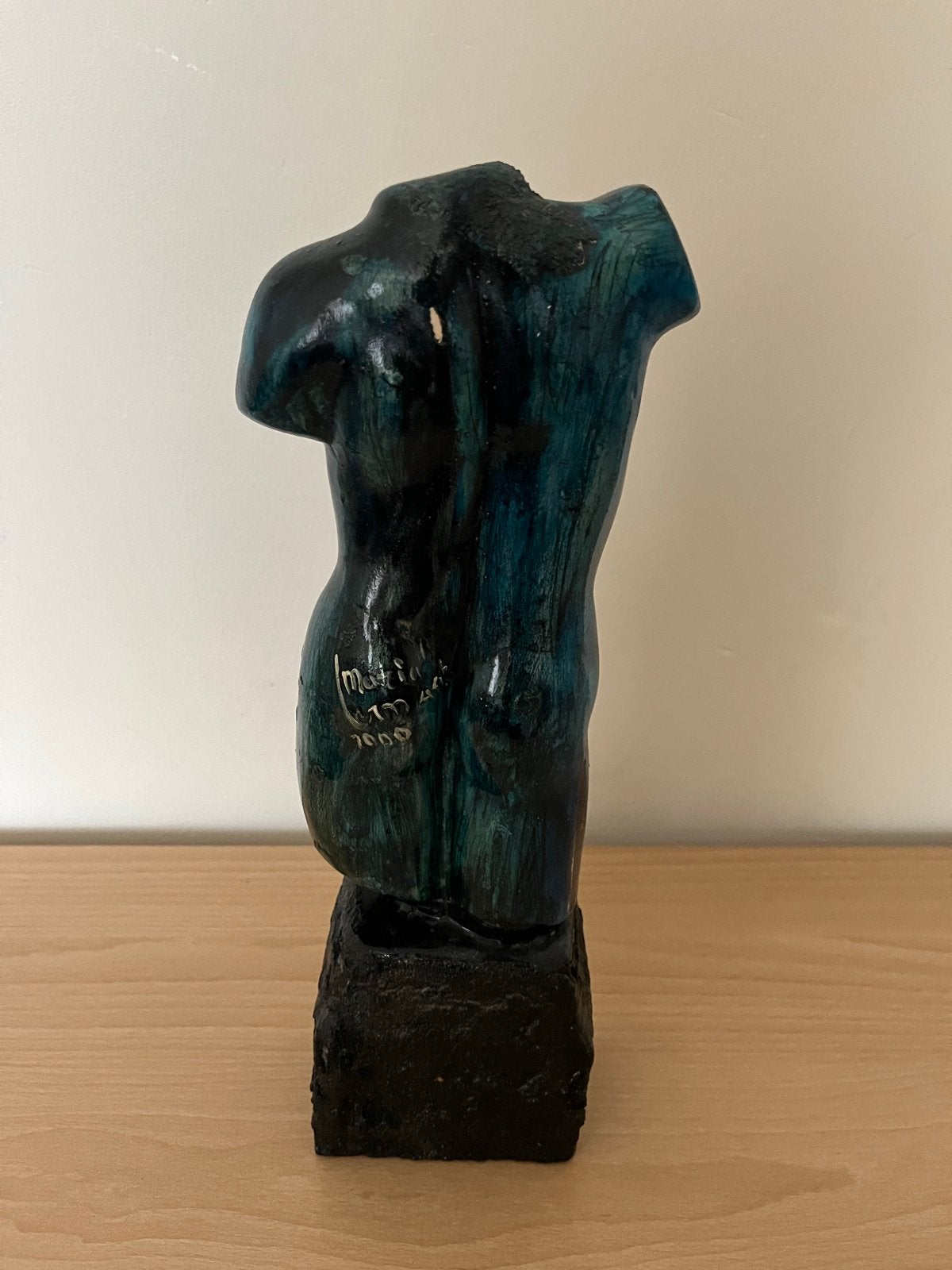 Abstracte sculptuur van een torso, gesigneerd, Ophalen, Blauw, Gips, Beeld