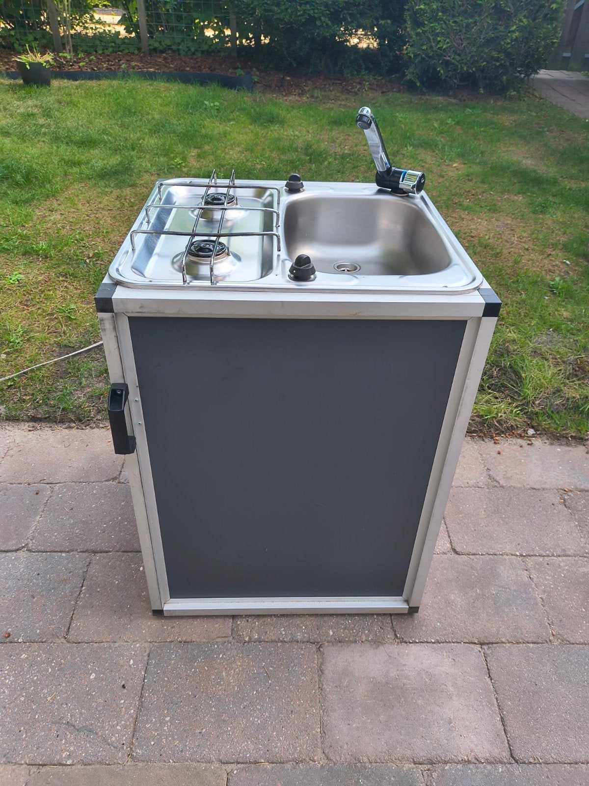 Camper keuken unit, werkt op eigenaccu en 12v, Caravans en Kamperen, Camper-accessoires, Ophalen, Zo goed als nieuw