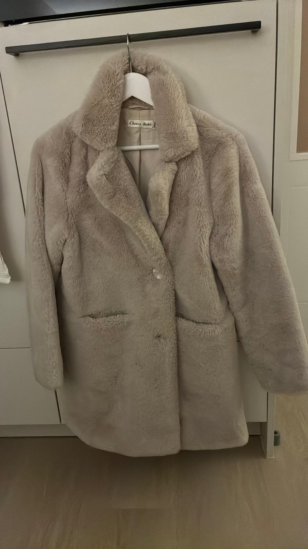 Fluffy winterjas, maat s/m, Ophalen of Verzenden, Zo goed als nieuw, Maat 38/40 (M), Beige