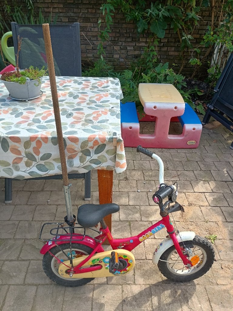 Kinderfietsje met stok, Leren fietsen zonder zijwieltjes, Fietsen en Brommers, Ophalen, Zijwieltjes, Gebruikt, Velgrem