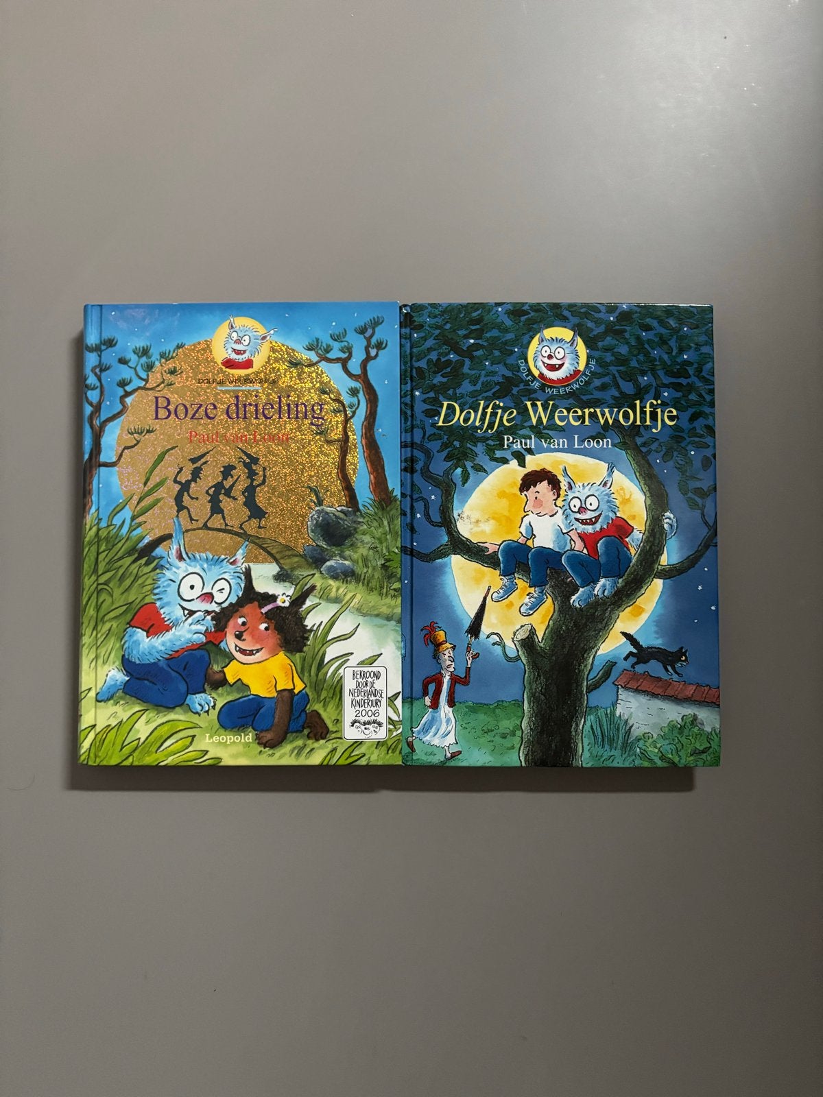 Dolfje Weerwolfje & Boze drieling - Paul van Loon (2 boeken), Boeken, Ophalen of Verzenden, Zo goed als nieuw, Fictie