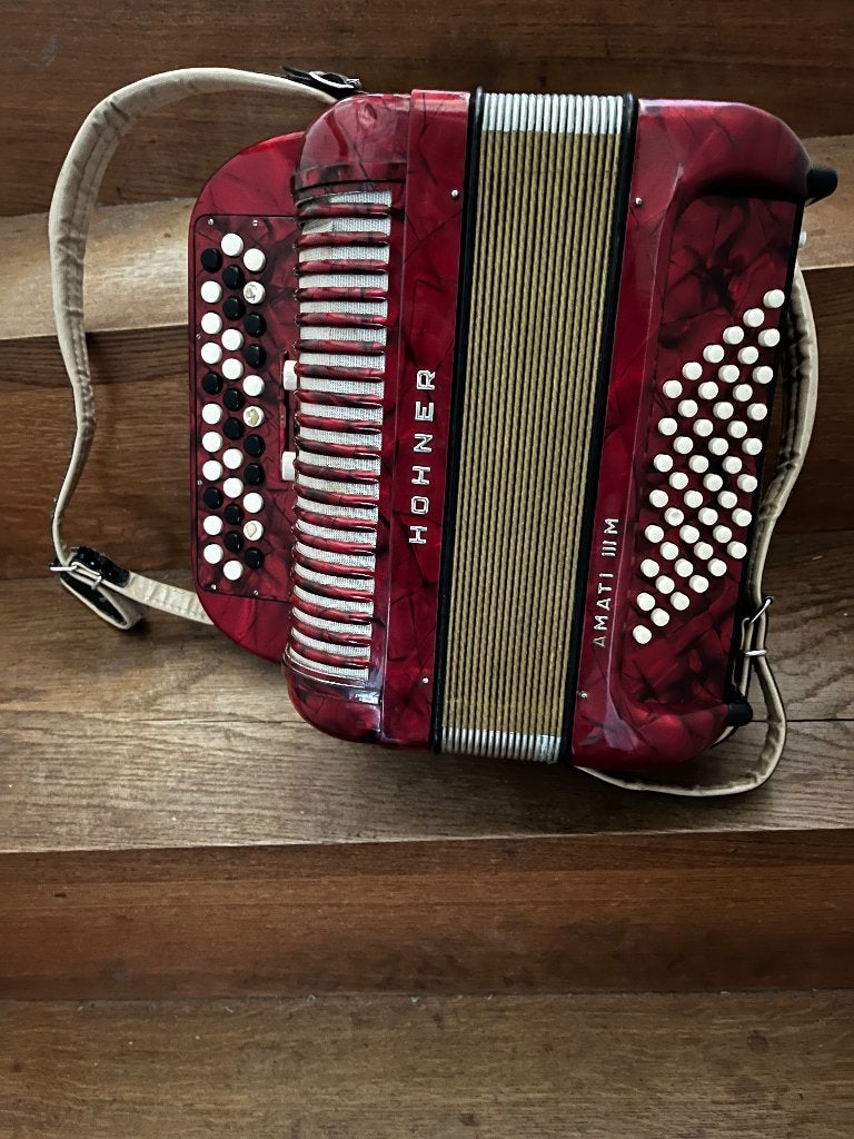 Hohner Amati knoppenaccordeon rood, Met koffer, Ophalen of Verzenden, Knopaccordeon, Hohner