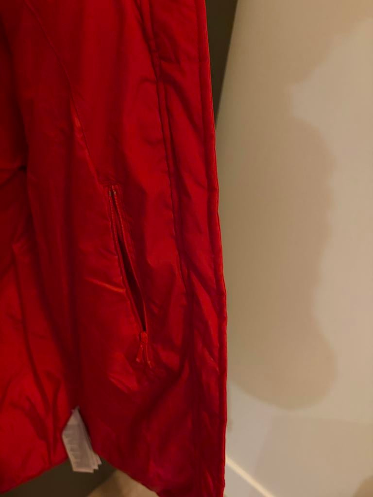 Nike gewatteerde jas rood maat L, Kleding | Dames, Jassen | Winter, Ophalen of Verzenden, Zo goed als nieuw, Maat 42/44 (L), Rood
