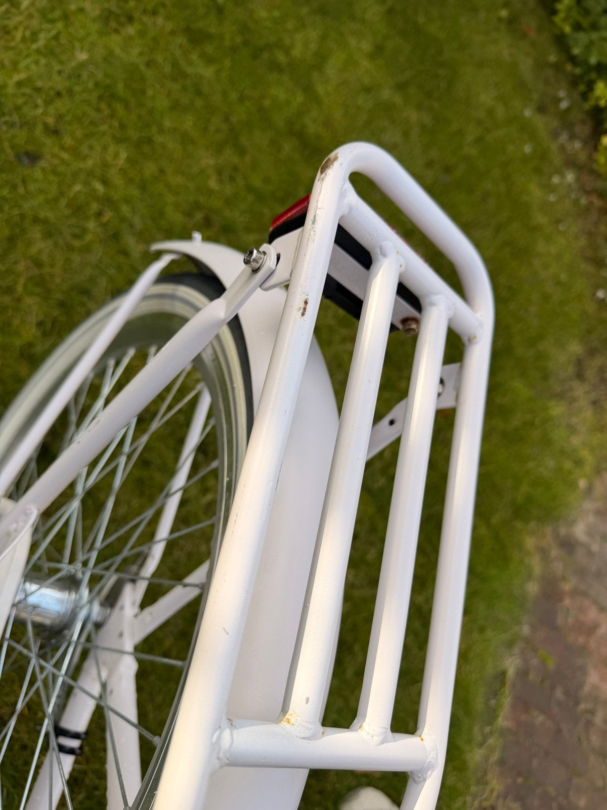Foto 16 van Alpina kinderfiets 22” met voordrager en bagagedrager