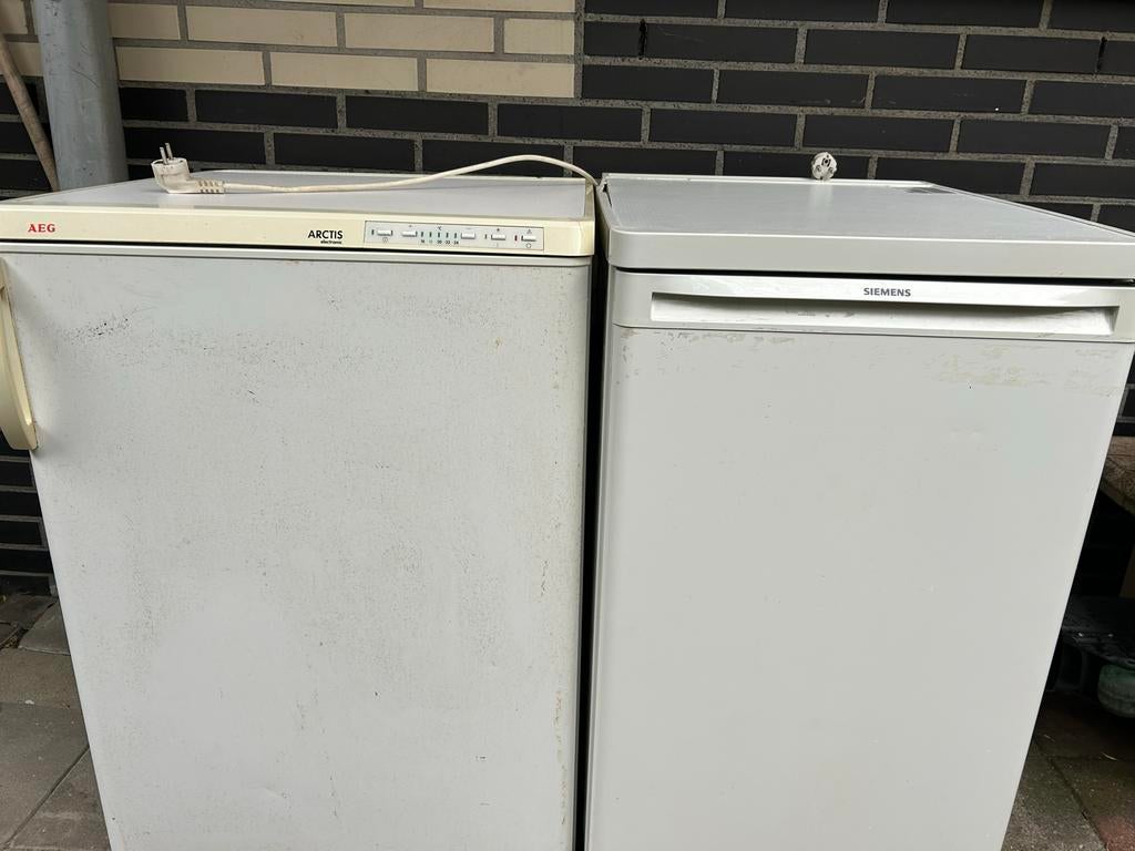 AEG vriezer en Siemens koelkast, Gebruikt, Minder dan 60 cm, Ophalen of Verzenden, Vrijstaand