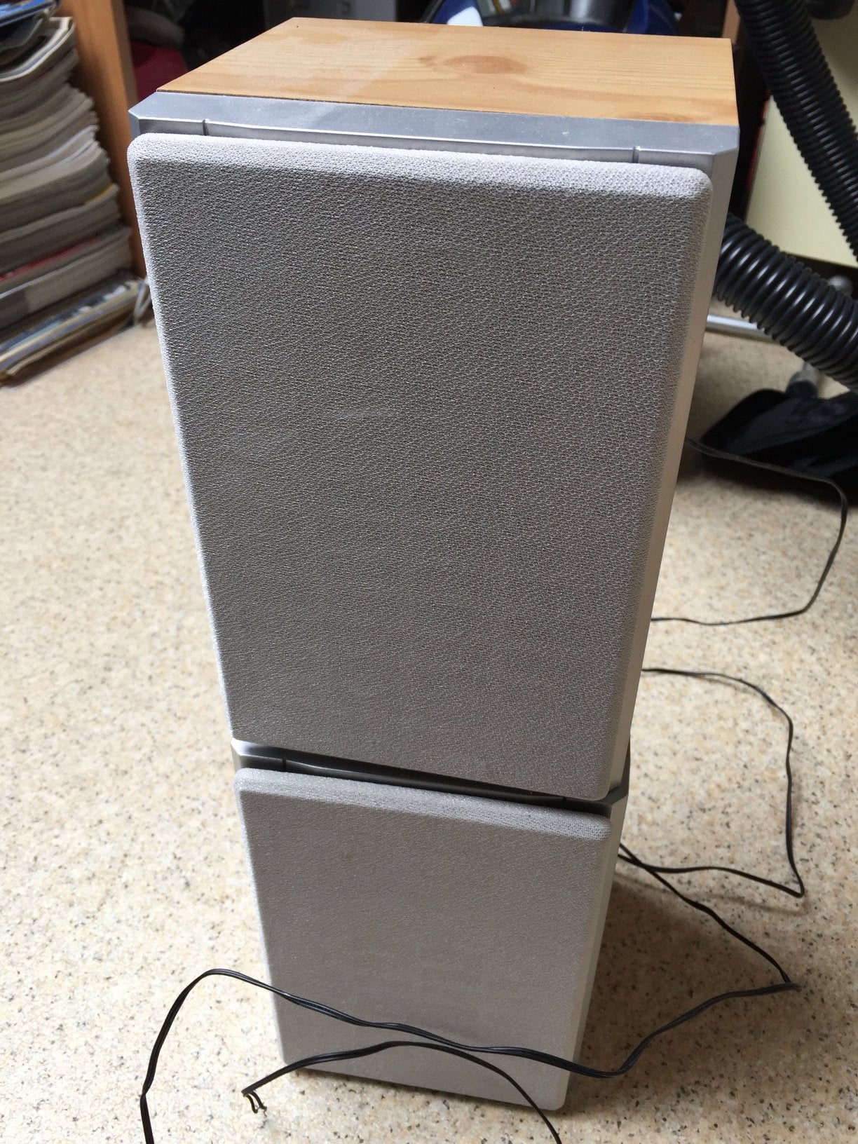Set van 2 bedrade speakers, 4 Ohm, 5W, Overige merken, Gebruikt, Ophalen of Verzenden, Minder dan 60 watt