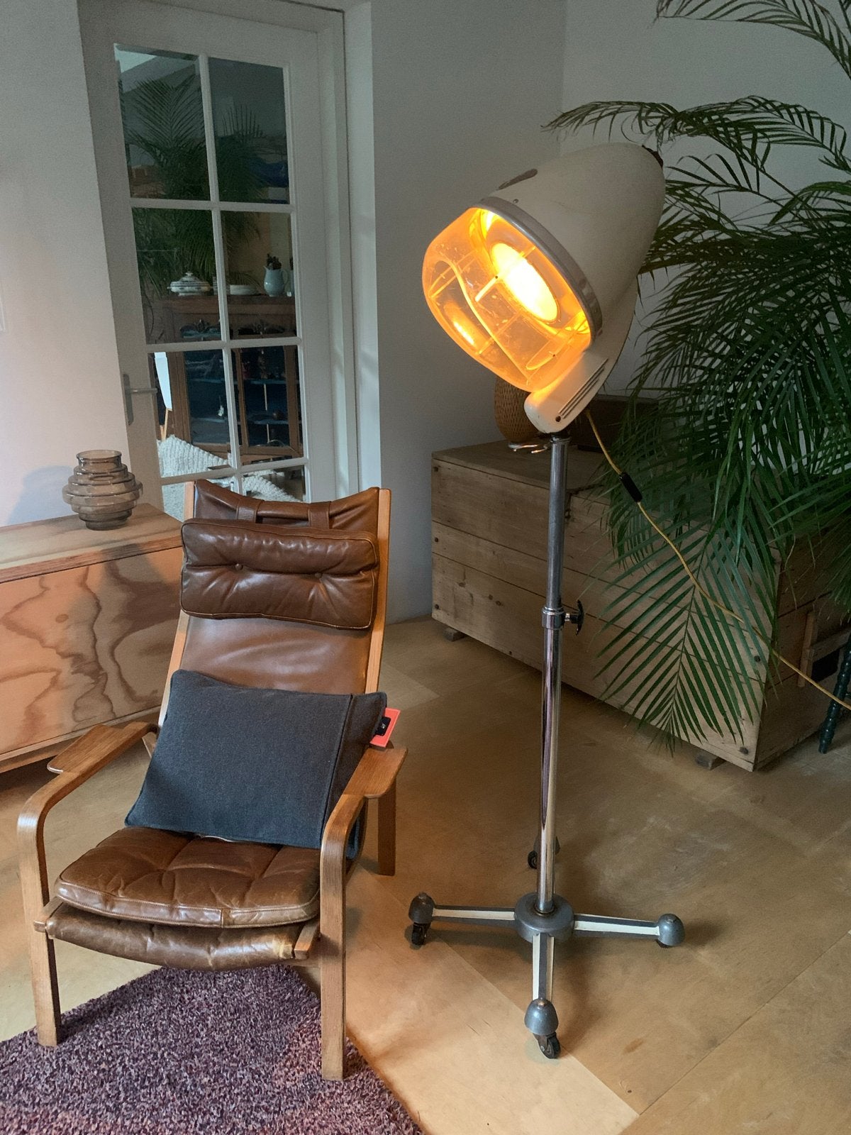 Schemerlamp haardroger op standaard, Ophalen