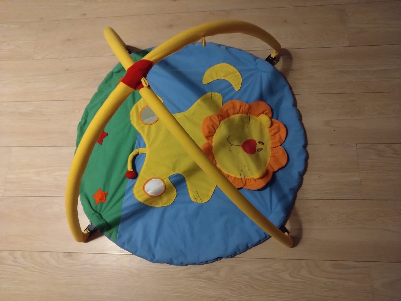 Speelkleed met leeuw en speelbogen, Ophalen, Gebruikt
