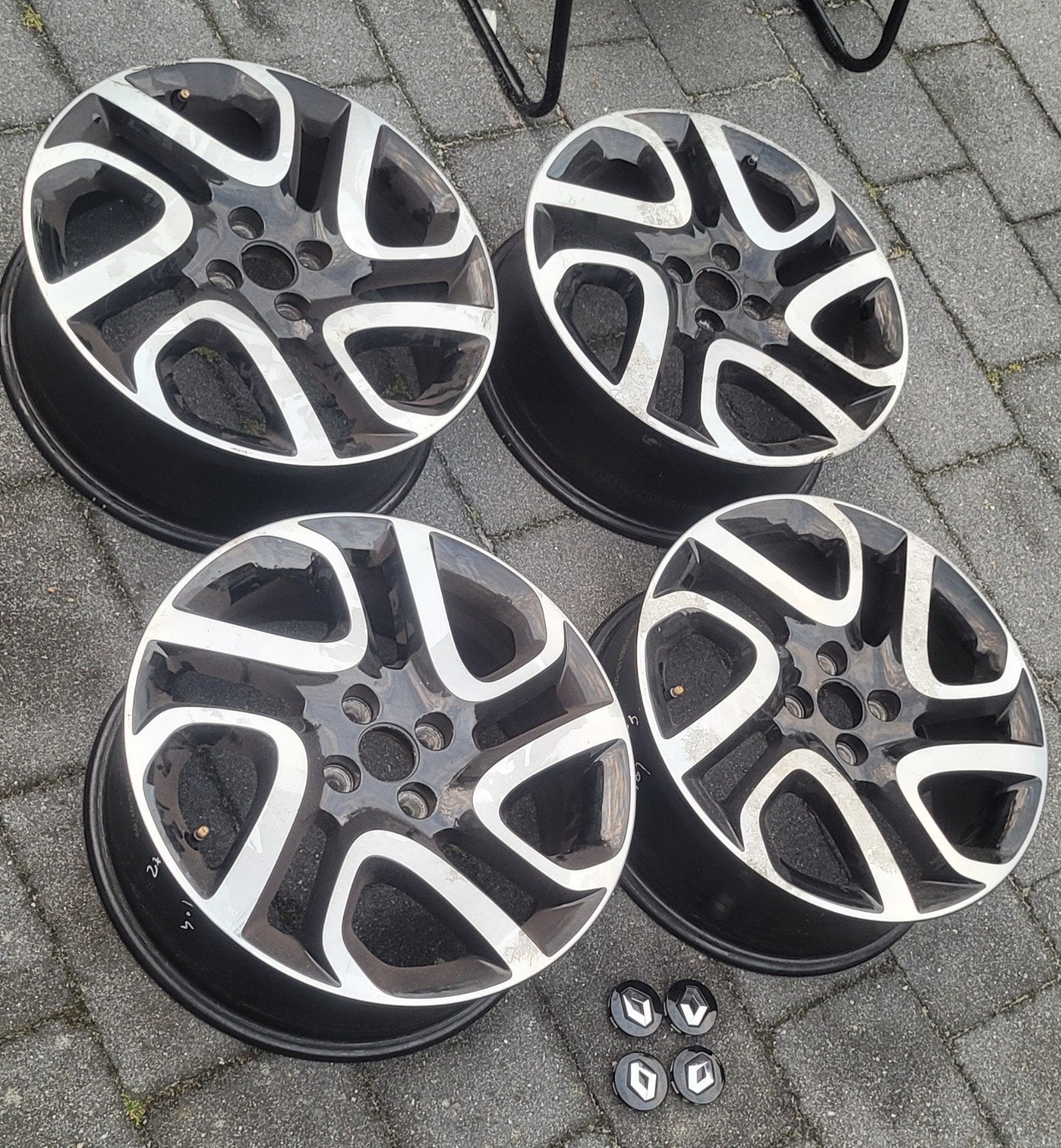 Originele 17 inch velgen Renault Captur/Clio, Auto-onderdelen, Banden en Velgen, Ophalen, Gebruikt, Velg(en), 17 inch
