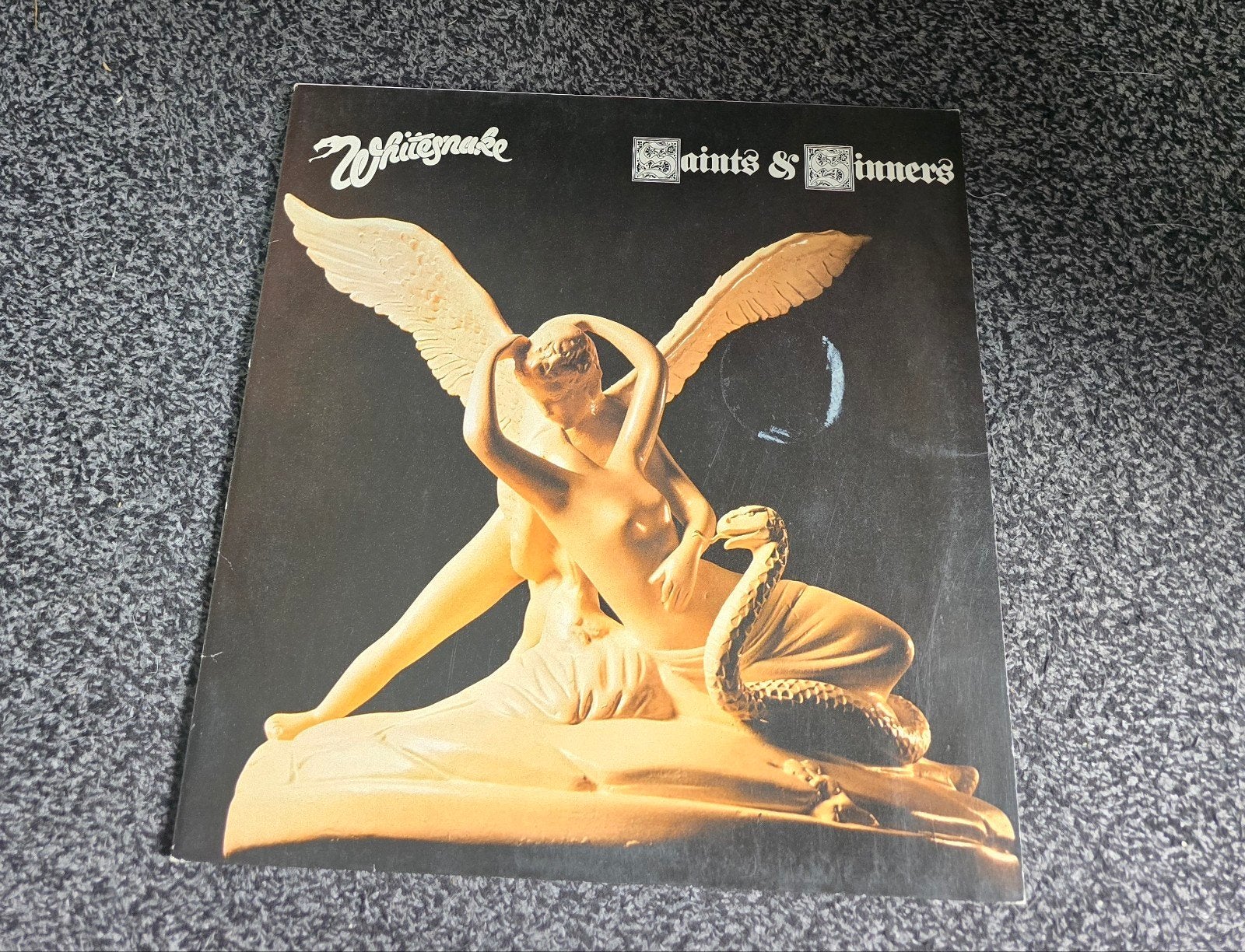 whitesnake saints and sinners lp, Ophalen of Verzenden, Gebruikt