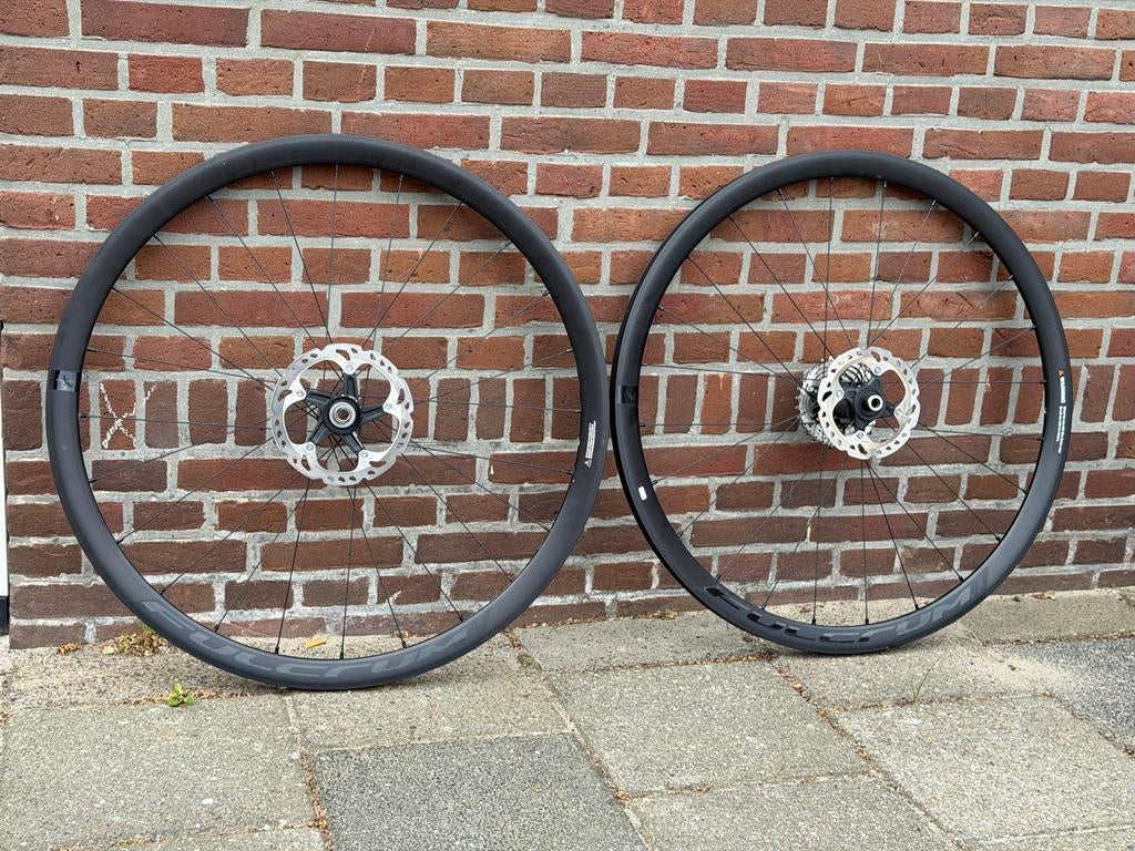 Fulcrum Racing 400 DB Wielset incl. schijven en cassette, Fietsen en Brommers, Fietsonderdelen, Wiel, Ophalen of Verzenden, Zo goed als nieuw