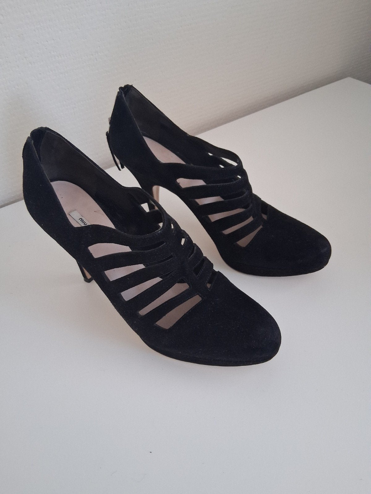 Miu miu halfopen schoenen (37,5), Zwart, Miu miu, Ophalen of Verzenden, Zo goed als nieuw