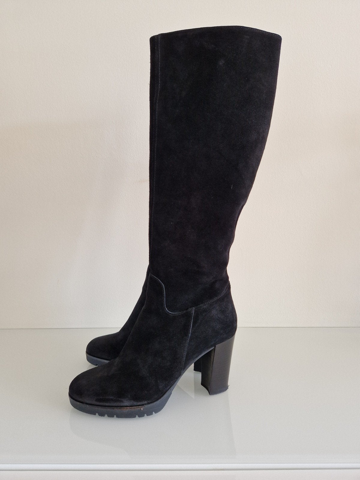Prachtige suede lange suede laarzen MANFIELD mt 40 als NIEUW, Hoge laarzen, Zwart, MANFIELD, Ophalen of Verzenden