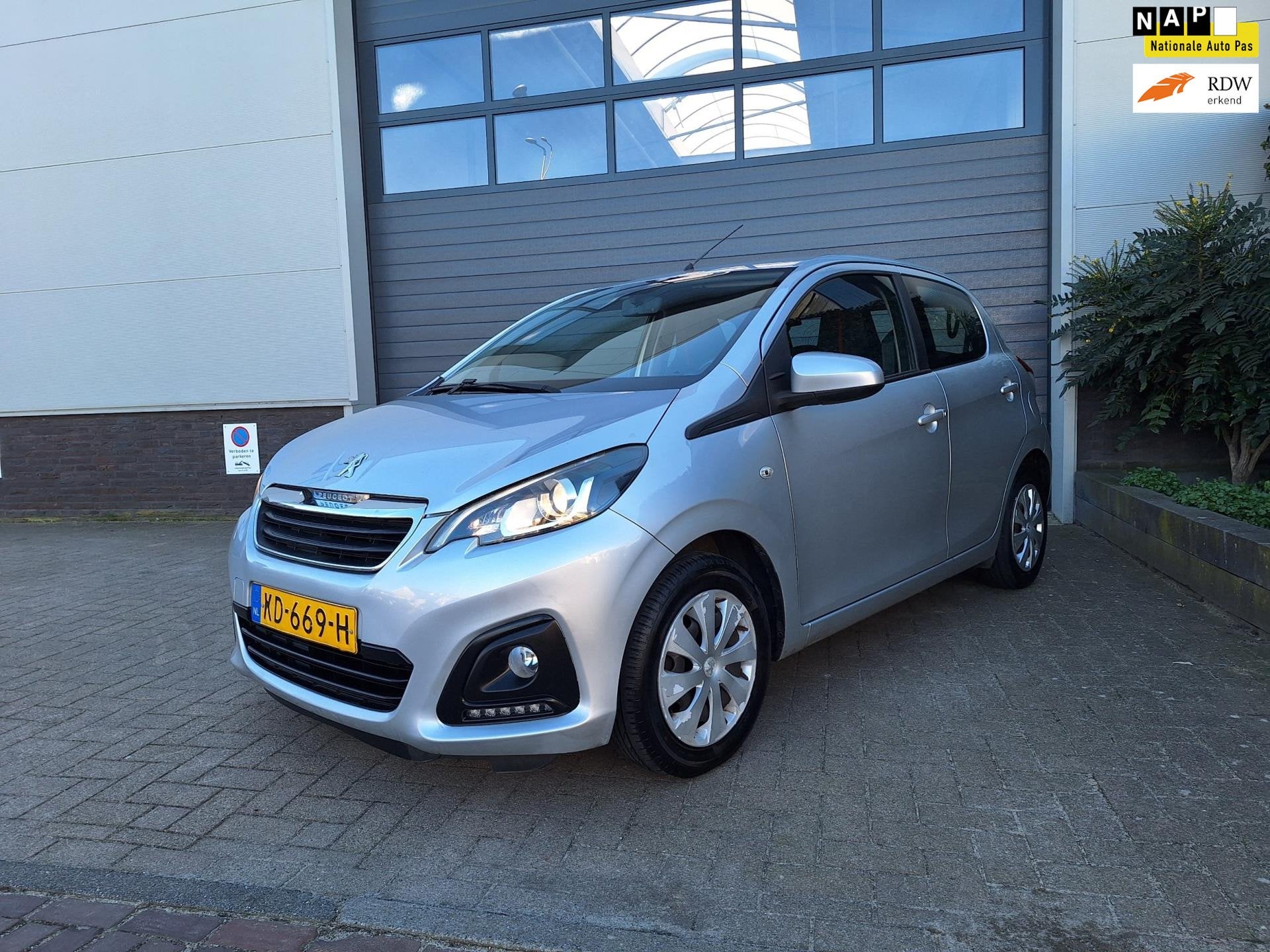 Peugeot 108 | 1.0 e-VTi Active | Telefoonverbinding | Airco, Auto's, Voorwielaandrijving, LED verlichting, Gebruikt, Euro 6