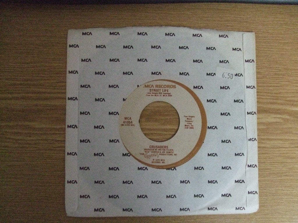 CRUSADERS      STREET LIFE / THE HUSTLER, 7 inch, Ophalen of Verzenden, Zo goed als nieuw, R&B en Soul